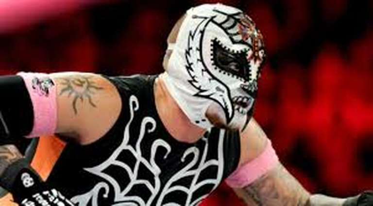 rey mysterio aew