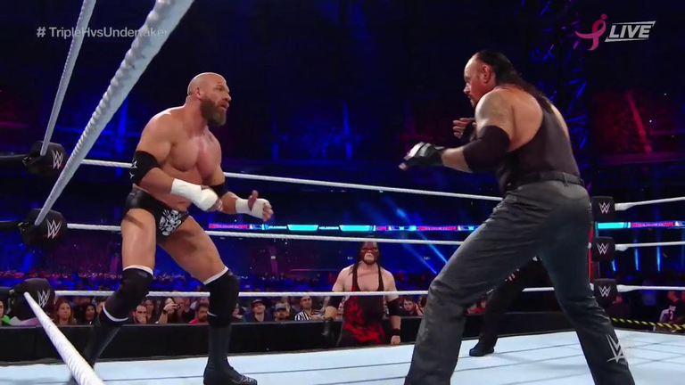 who-won-the-epic-encounter-between-undertaker-and-triple-h-at-wwe-ssd