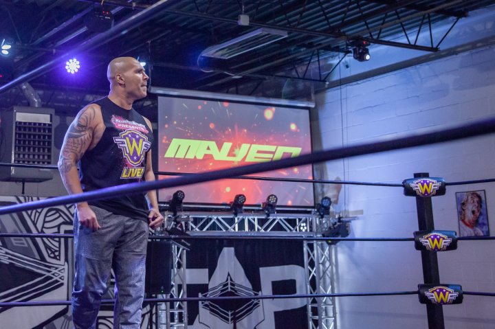 Former Tough Enough Winner Maven Makes Surprise Appearance For Indy ...