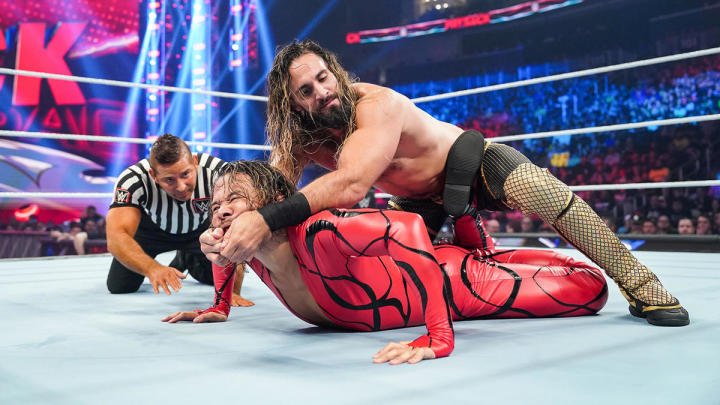 Shinsuke Nakamura attacks Seth Rollins after WWE Payback goes off