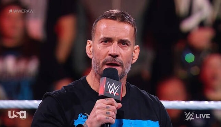 Ex-WWE Writer Finds CM Punk's Humble Tone in WWE RAW Return Promo ...