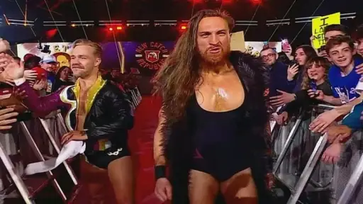 Tyler Bate Returns on WWE Raw, Reuniting with Pete Dunne