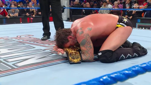 CM Punk Crowned New WWE World Heavyweight Champion At WWE Saturday Night’s Main Event