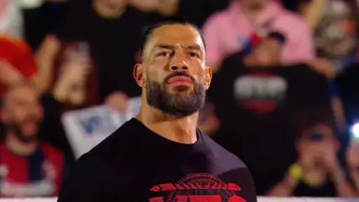 WWE Legend Bret Hart on Roman Reigns: “He Never Seems to Panic”