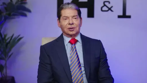 Jim Ross Observes Vince McMahon's Discomfort During Hulk Hogan Special