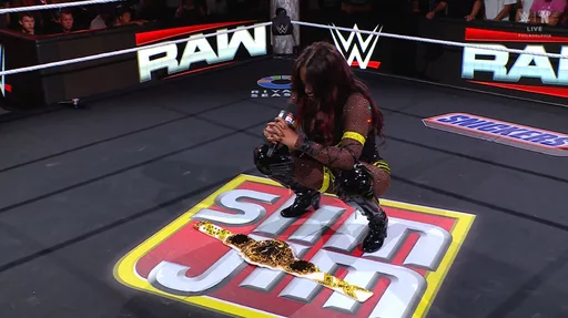 Naomi Announces Pregnancy, Relinquishes Women's World Championship On WWE Raw