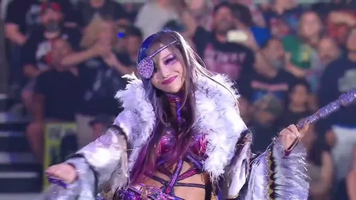 Fans Chant 'We Want Kairi' at WWE RAW Days After Her Release
