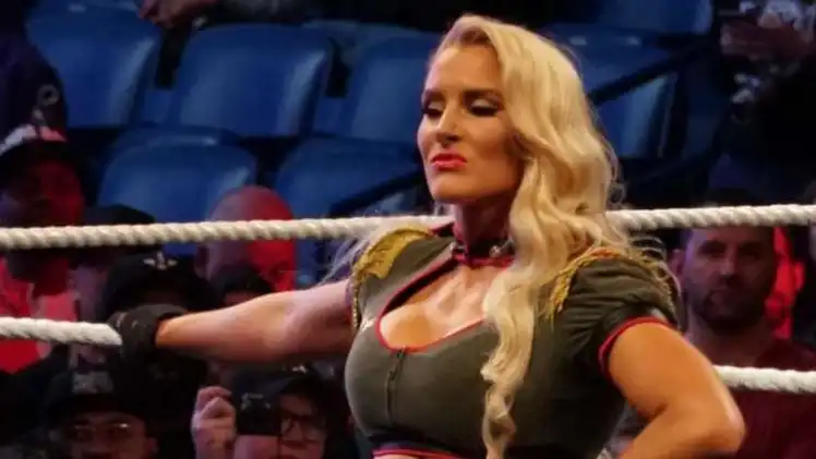 WWE star Lacey Evans stuns in sexy lingerie but fans distracted by