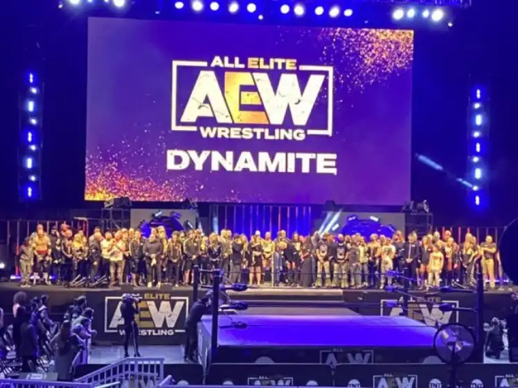 WATCH 10 Bell Salute To Brodie Lee Opens AEW Dynamite Wrestling