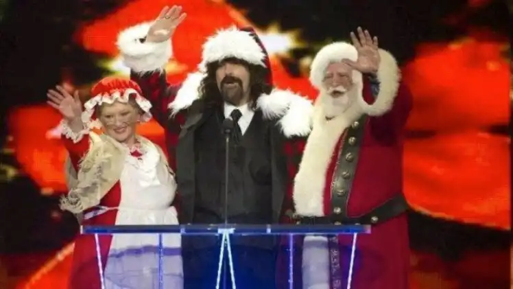 Foley Al Christmas Parade 2022 Mick Foley Announces Dates For Winter 2022 Tour Wrestling News - Wwe News,  Aew News, Rumors, Spoilers, Wwe Elimination Chamber 2022 Results -  Wrestlingnewssource.com